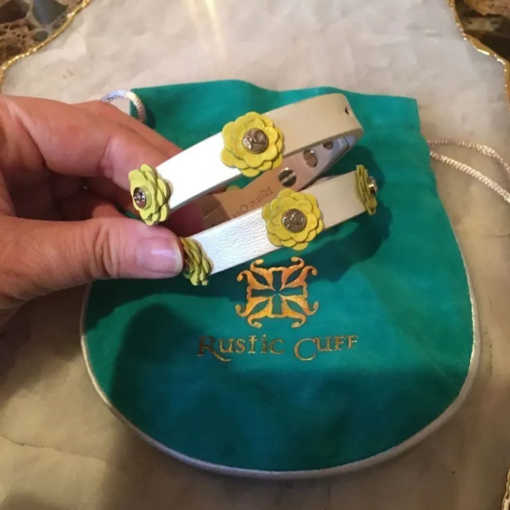 Double Wrap Rustic Cuff Meagan - Picture 4 of 9
